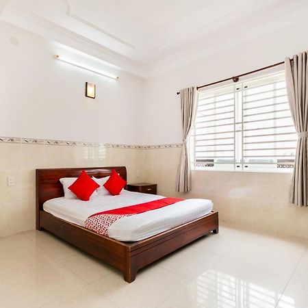 Oyo 372 Vy Ha Hotel Хошимін Екстер'єр фото