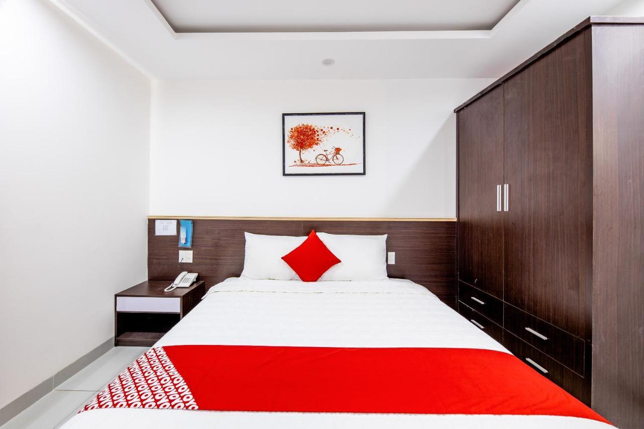 Oyo 372 Vy Ha Hotel Хошимін Екстер'єр фото