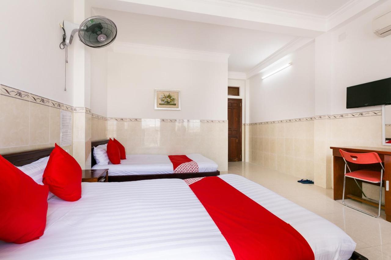 Oyo 372 Vy Ha Hotel Хошимін Екстер'єр фото