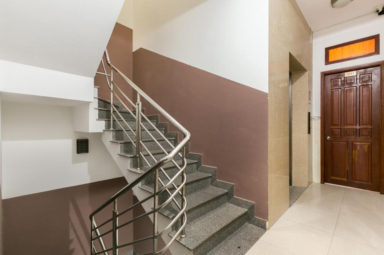 Oyo 372 Vy Ha Hotel Хошимін Екстер'єр фото